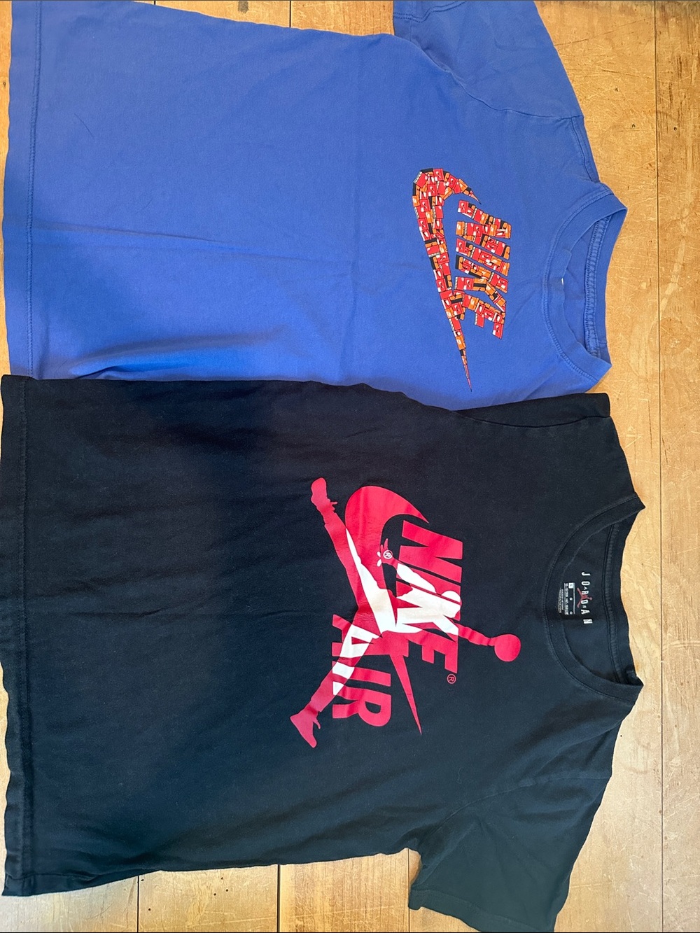 Nike Kids Short Sleeve Tees in Blue and Black with Red Graphic